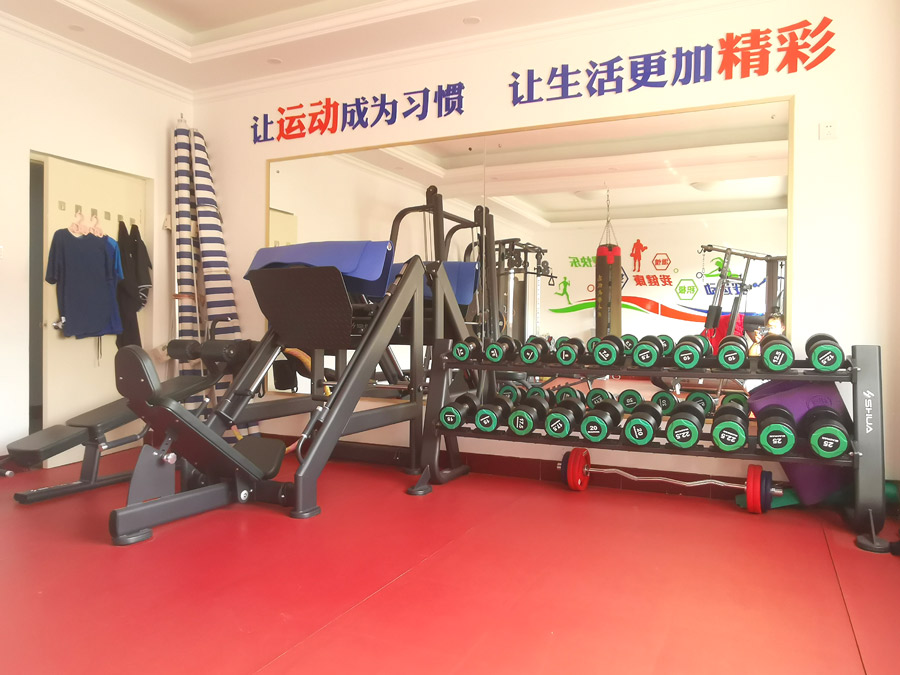威海市小商品市场管理中心健身房